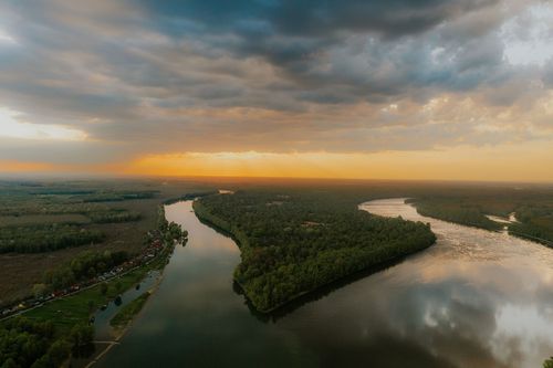 Confluence of Drava and Danube Confluence of rivers